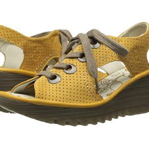 FLY London YLVA Perf (mustard)